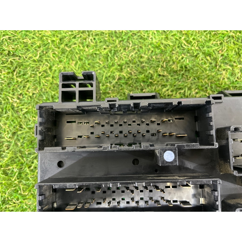 Блок предохранителей (электрика) Jeep Grand Cherokee WK2 2014 3.0 Diesel EXF 68194607AD