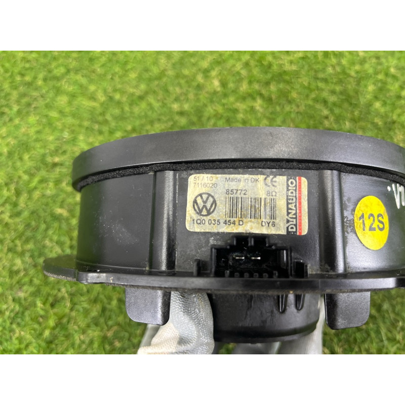 Динамик (электрика) Volkswagen Touareg NF 2011 3.0 TDI 1Q0035454D