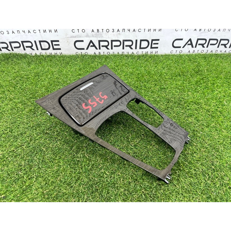 Декоративная накладка центральной консоли (салон) BMW 7-series F02 2011 4.4 N63 51169179845