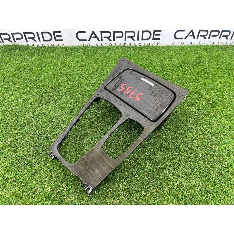 Декоративная накладка центральной консоли (салон) BMW 7-series F02 2011 4.4 N63 51169179845