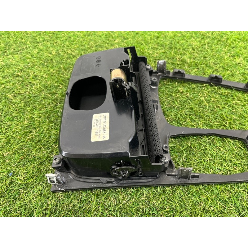 Декоративная накладка центральной консоли (салон) BMW 7-series F02 2011 4.4 N63 51169179845