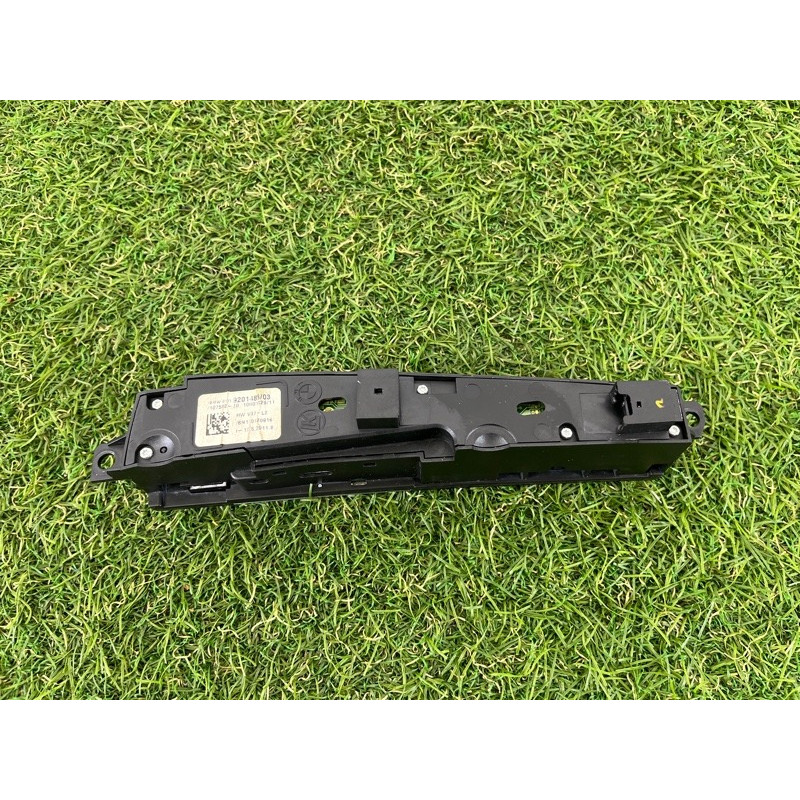 Блок кнопок (электрика / кнопки) BMW 7-series F02 2011 4.4 N63 61319201486