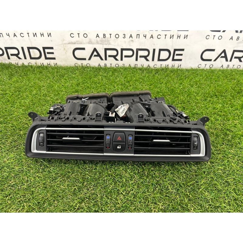 Центральный дефлектор салона (салон) BMW 7-series F02 2011 4.4 N63 64229115859