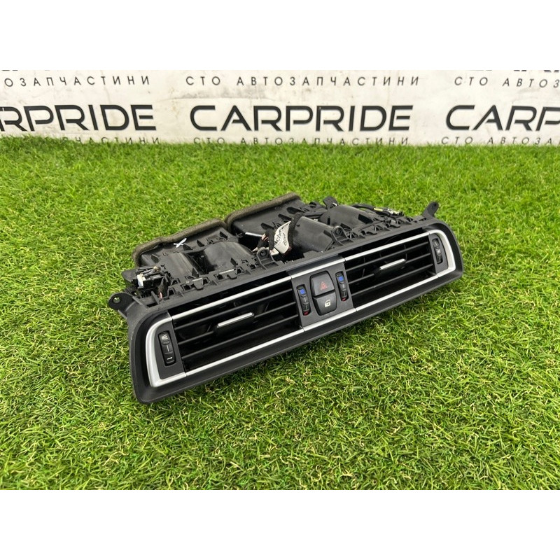 Центральный дефлектор салона (салон) BMW 7-series F02 2011 4.4 N63 64229115859