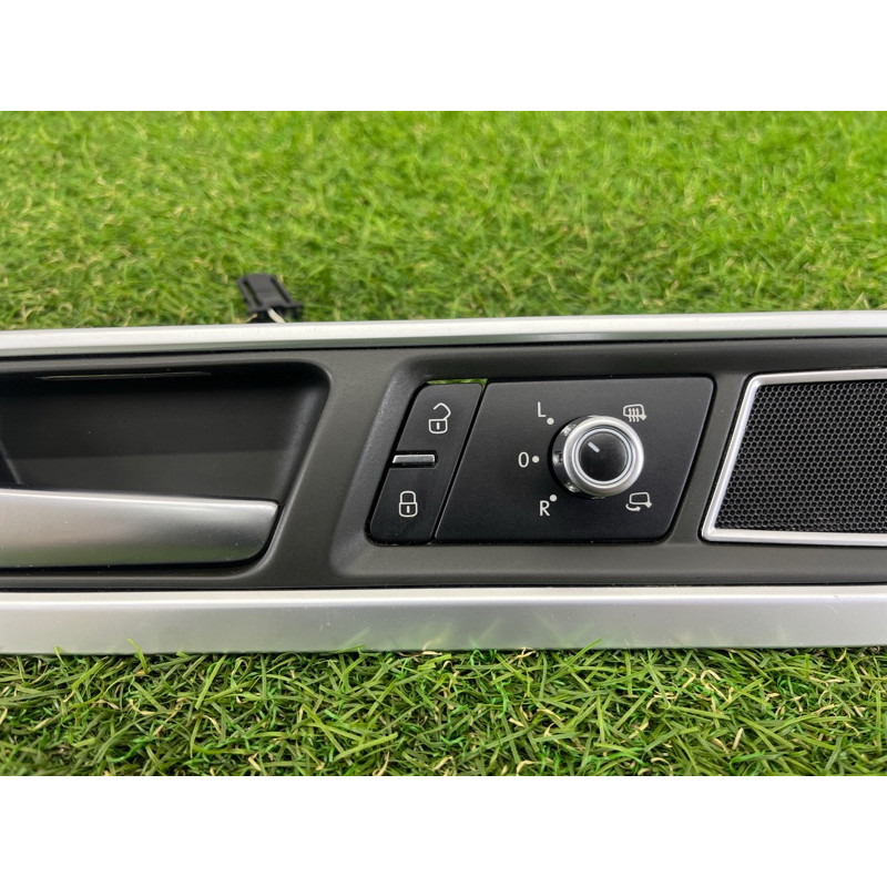 Ручка двері зовнішня (кузов і елементи) Volkswagen Touareg NF 2011 3.0 TDI 7P6867101AEOUM