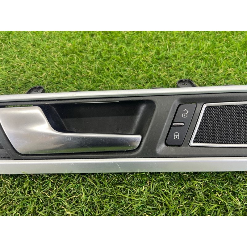 Ручка двері зовнішня (кузов і елементи) Volkswagen Touareg NF 2011 3.0 TDI 7P6867469COUM