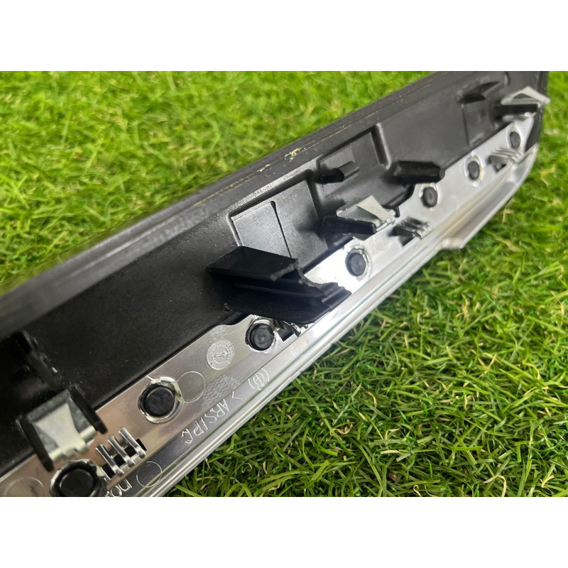 Декоративная накладка карты двери (салон) BMW 7-series F02 2011 4.4 N63 51419115533