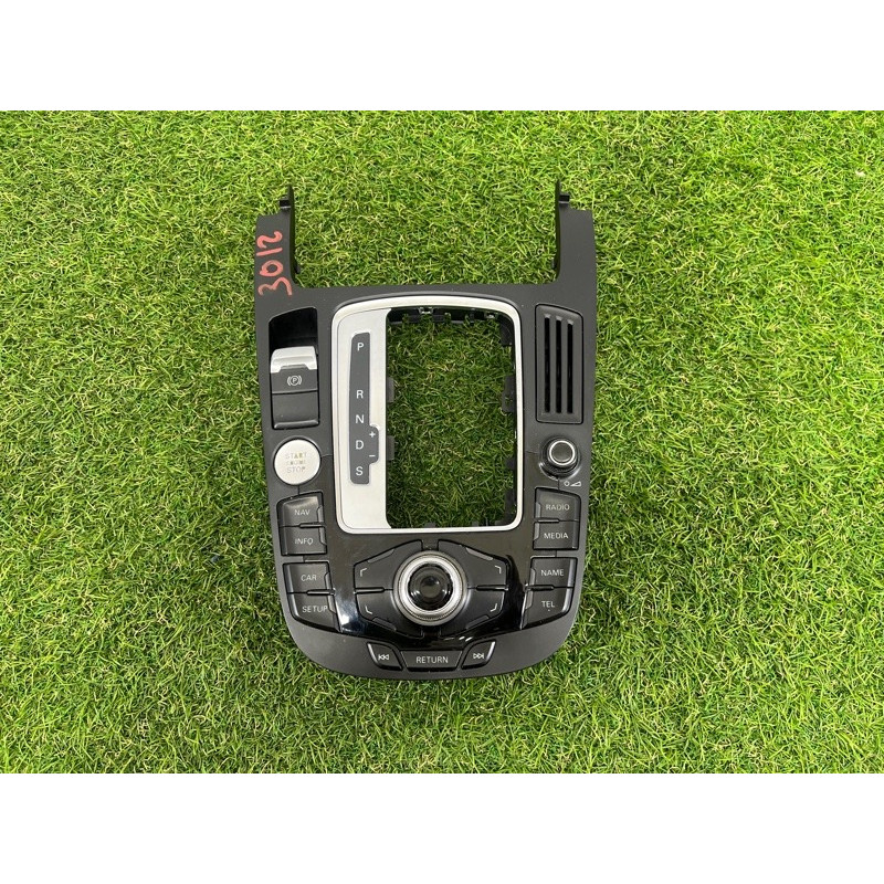 Панель управления мультимедиа (электрика / блок управления) AUDI Q5 8R 2012 3.2 CALB 8T0919609GWFX