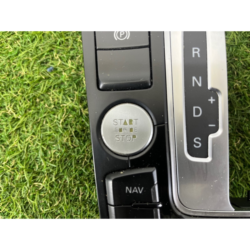 Панель управления мультимедиа (электрика / блок управления) AUDI Q5 8R 2012 3.2 CALB 8T0919609GWFX