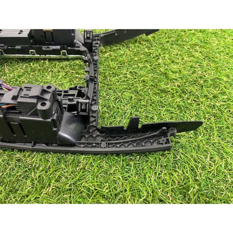 Панель управления мультимедиа (электрика / блок управления) AUDI Q5 8R 2012 3.2 CALB 8T0919609GWFX