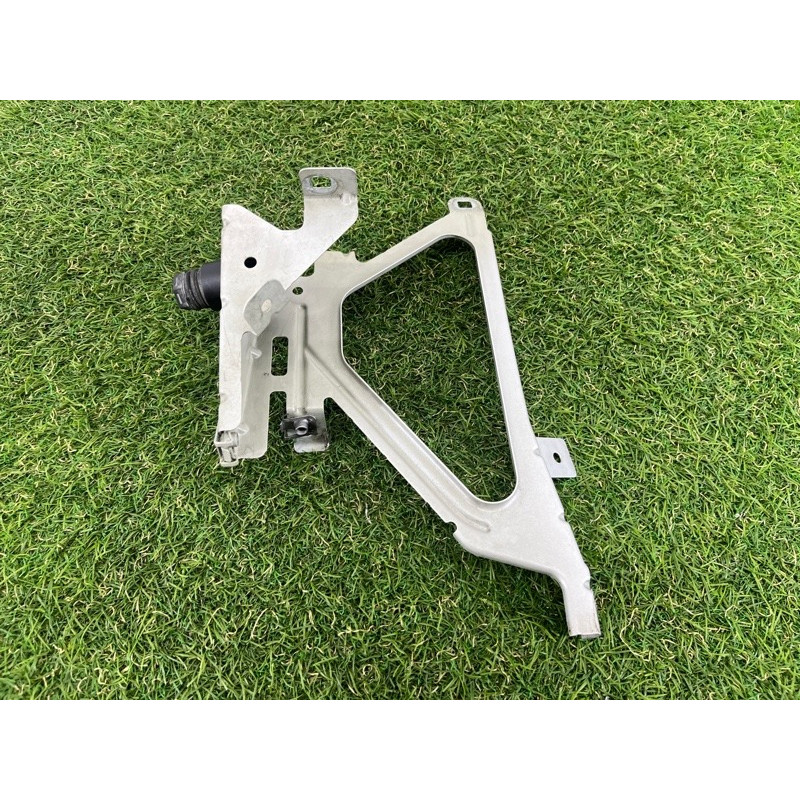 Крепление крыла (кузов и элементы) BMW 7-series F02 2011 4.4 N63 41357207185