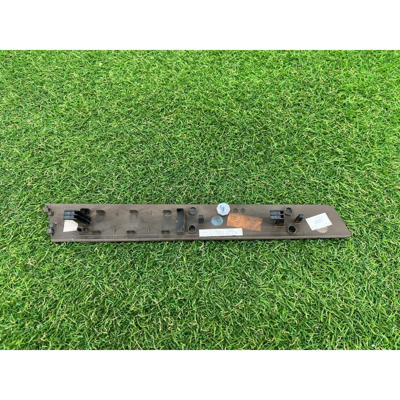 Декоративная накладка карты двери (салон) Volkswagen Touareg NF 2013 3.6 7P6867440LME1