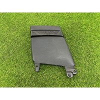 Обшивка стойки центральная