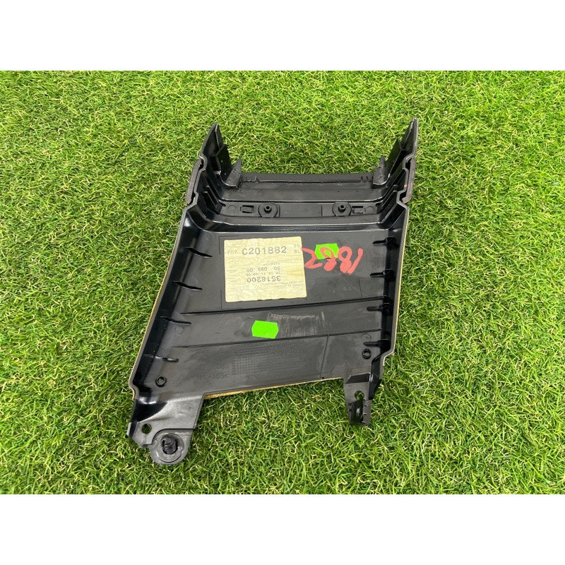 Обшивка стойки центральная (салон) BMW 5-series Gran Turismo F07 2011 3.0 N55B30 51437235103