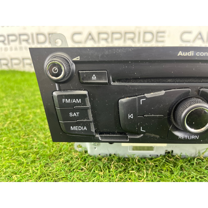 Блок управления мультимедиа (электрика / блок управления) AUDI A4 B8 2012 2.0 CAEB 8T1035186R