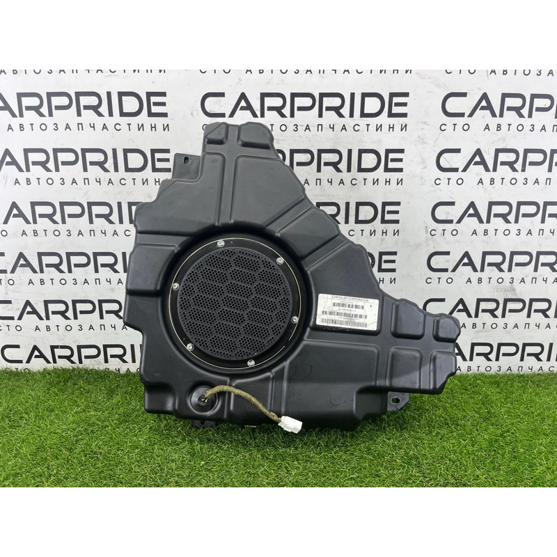 Сабвуфер (электрика) Jeep Grand Cherokee WK2 2014 3.0 Diesel EXF 5064610AC