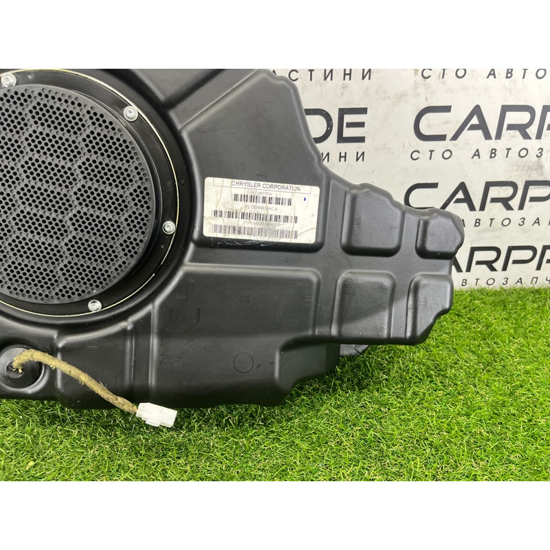 Сабвуфер (электрика) Jeep Grand Cherokee WK2 2014 3.0 Diesel EXF 5064610AC