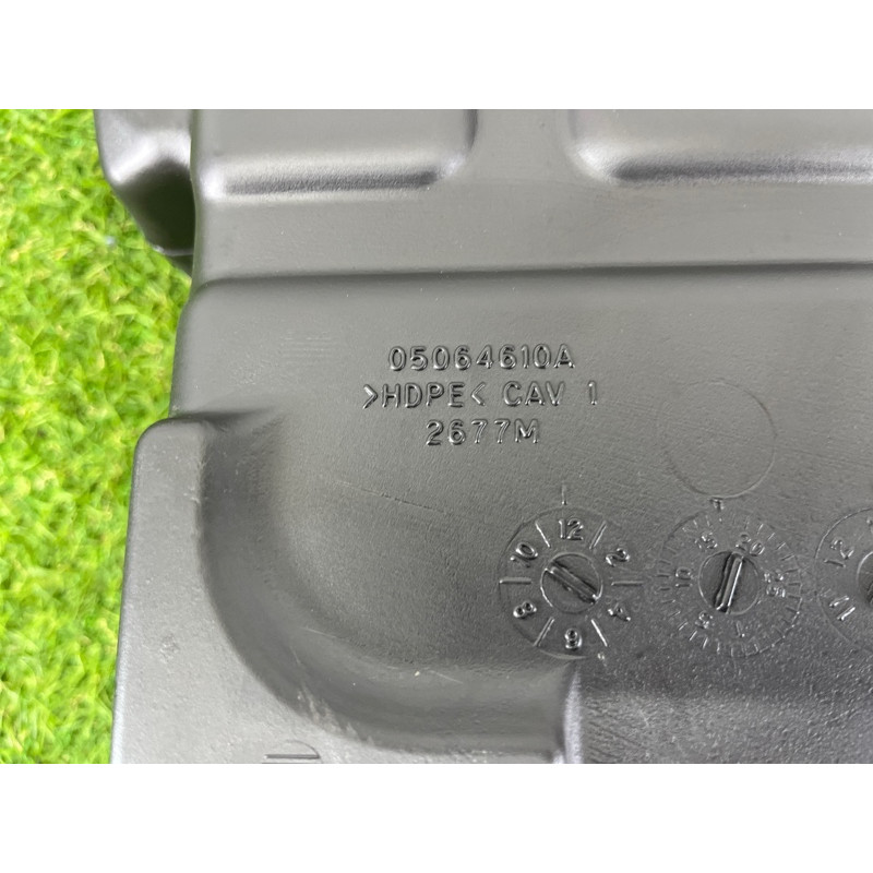 Сабвуфер (электрика) Jeep Grand Cherokee WK2 2014 3.0 Diesel EXF 5064610AC