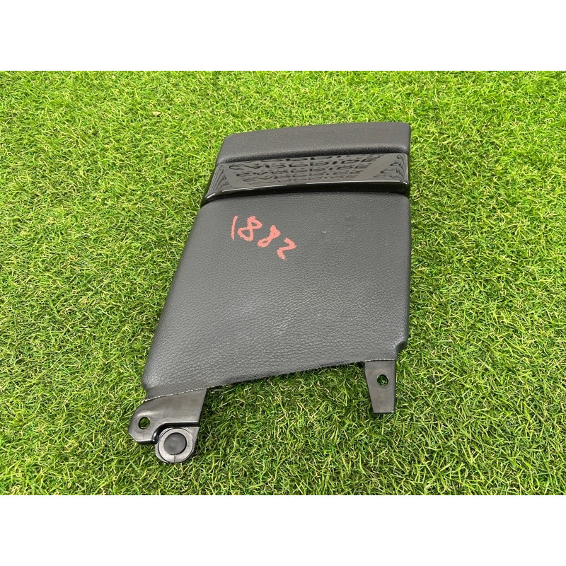 Обшивка стойки центральная (салон) BMW 5-series Gran Turismo F07 2011 3.0 N55B30 51437235104