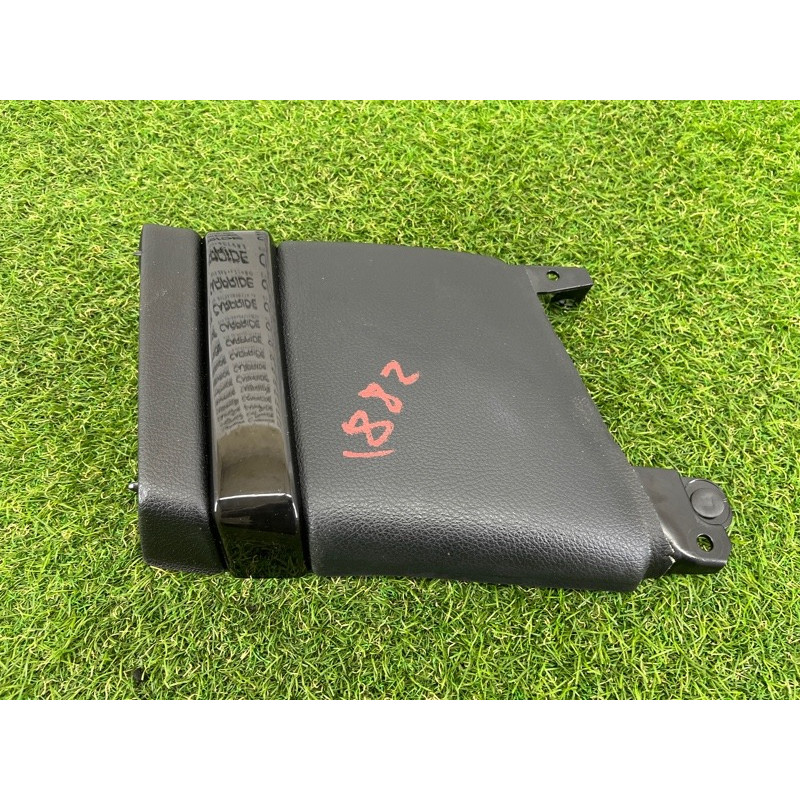 Обшивка стойки центральная (салон) BMW 5-series Gran Turismo F07 2011 3.0 N55B30 51437235104