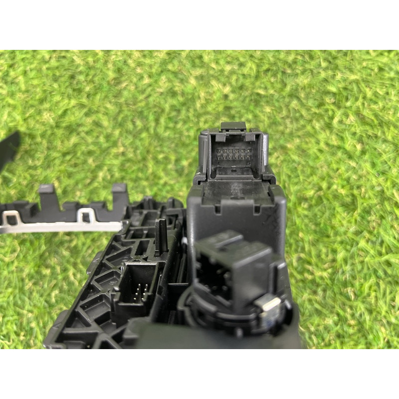 Накладка центральной консоли (салон) AUDI A4 B8 2012 2.0 CAEB 8T0919609GWFX