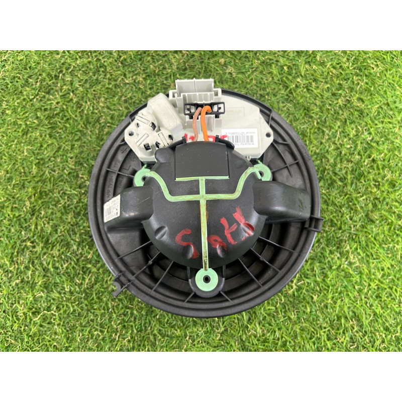 Мотор пічки (обігрів та кондиціювання.) BMW 3-series E93 2008 3.0 N54 64119227670