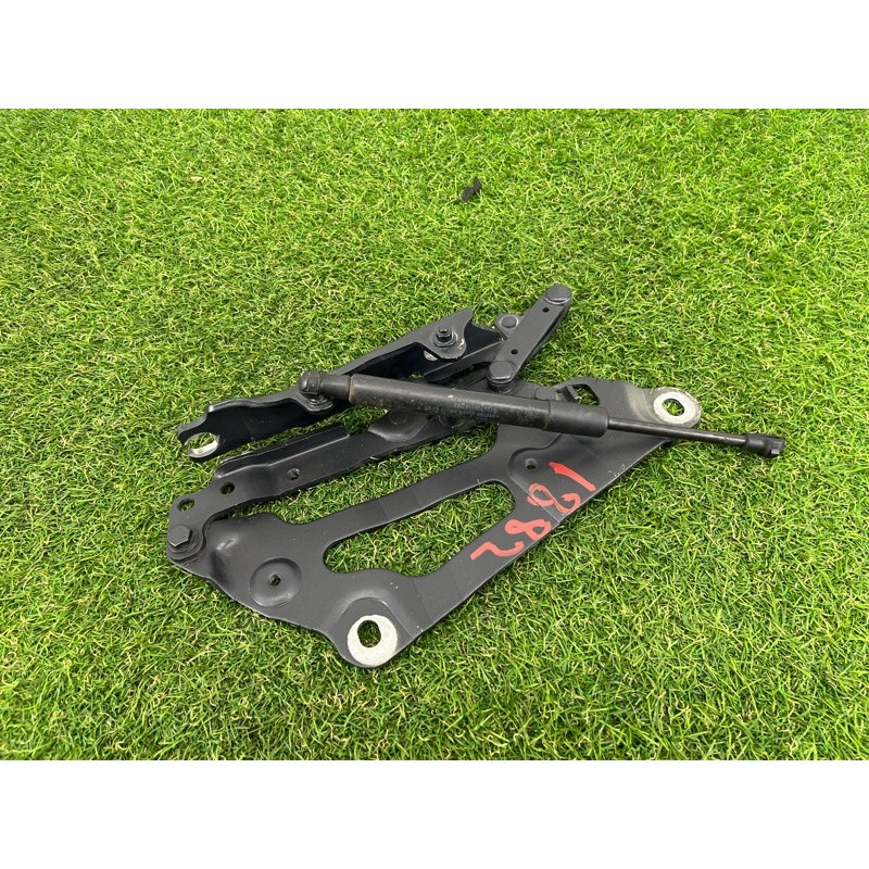 Петля капота (кузов и элементы) BMW 5-series Gran Turismo F07 2011 3.0 N55B30 41617229636