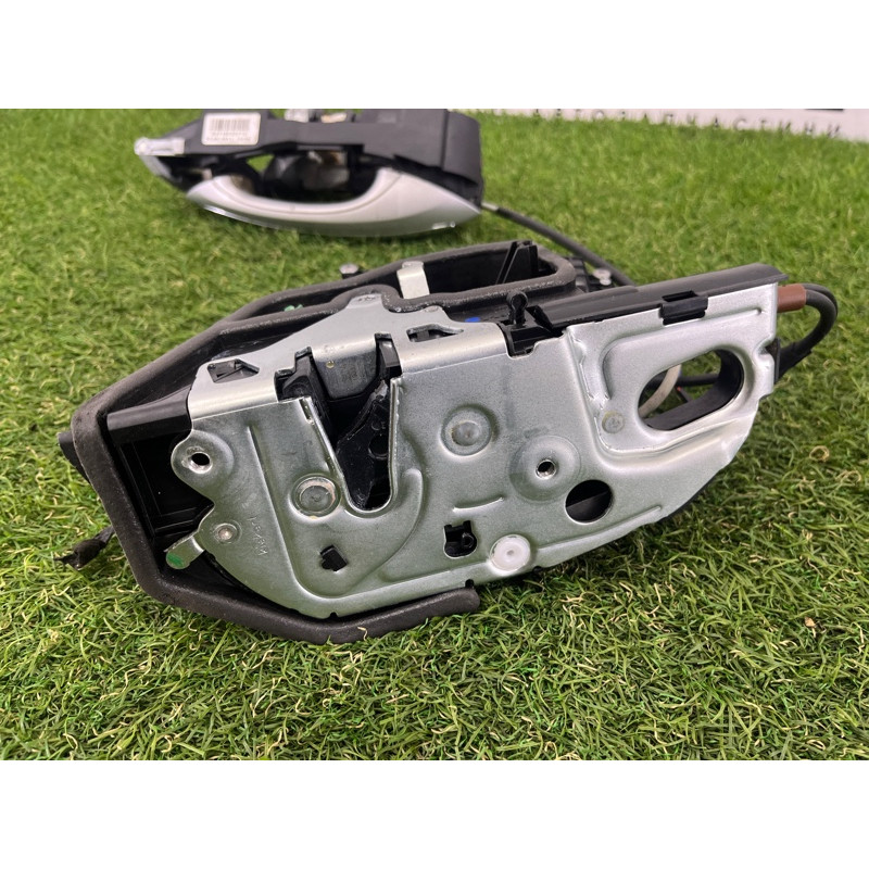 Замок двери (кузов и элементы) BMW 7-series F02 2011 4.4 N63 51225A36E15