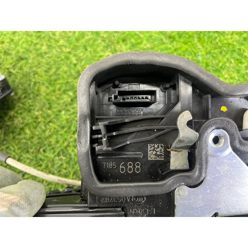 Замок двери (кузов и элементы) BMW 7-series F02 2011 4.4 N63 51225A36E16