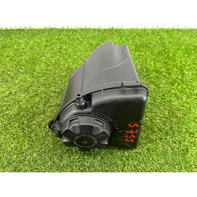 Бачок расширительный (система охлаждения) BMW 7-series F02 2011 4.4 N63 17137601948