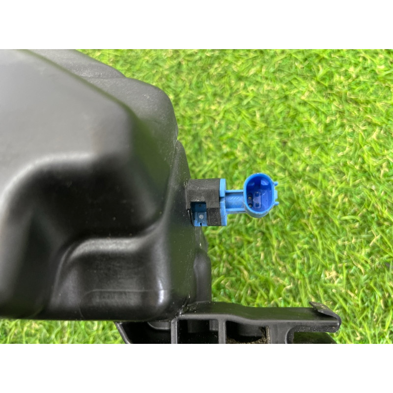 Бачок расширительный (система охлаждения) BMW 7-series F02 2011 4.4 N63 17137601948