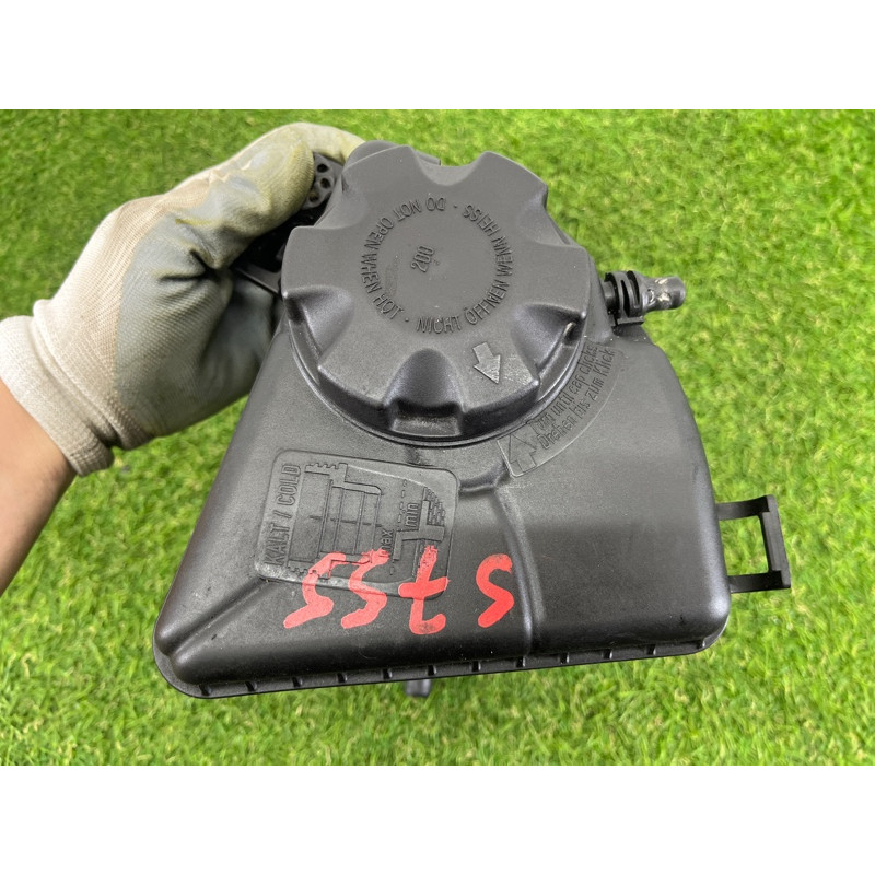 Бачок расширительный (система охлаждения) BMW 7-series F02 2011 4.4 N63 17137601948