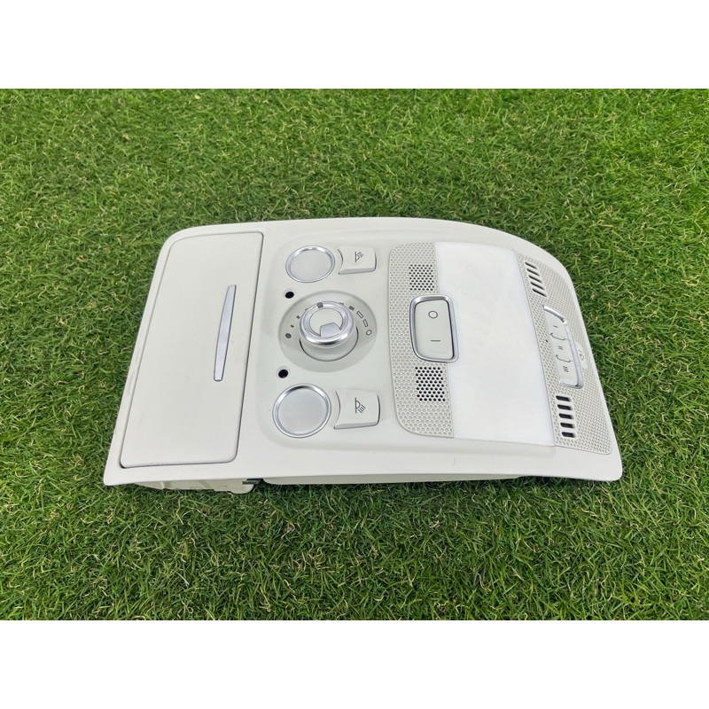 Плафон салона (салон) AUDI A4 B8 2012 2.0 CAEB 8T0947140T64