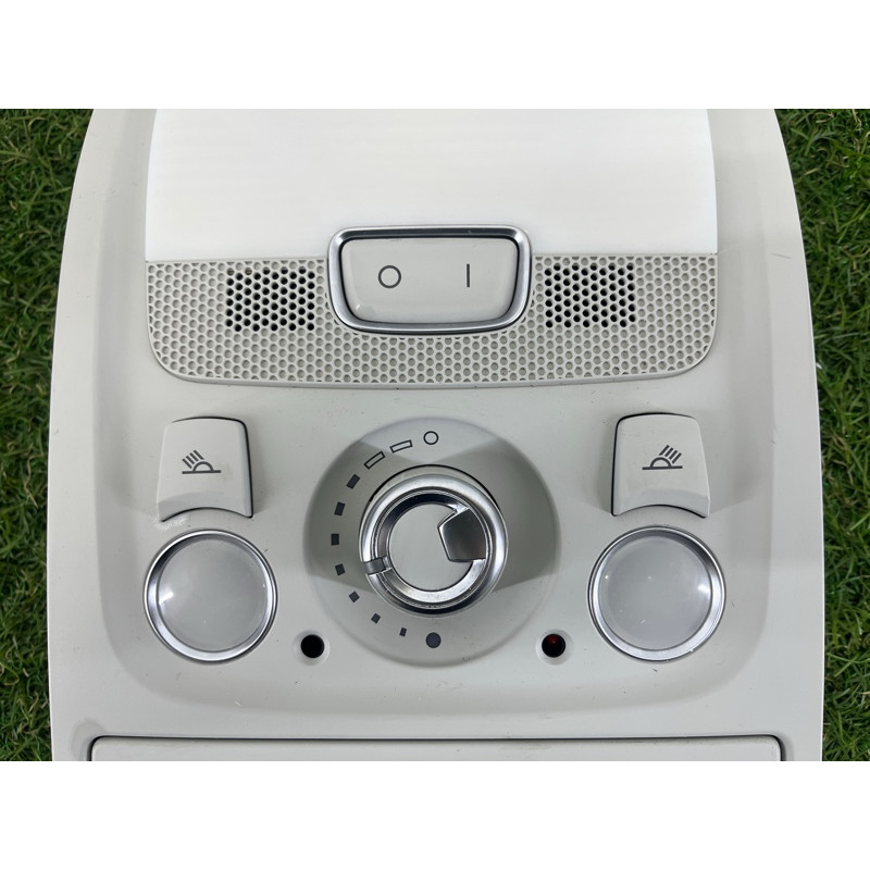 Плафон салона (салон) AUDI A4 B8 2012 2.0 CAEB 8T0947140T64