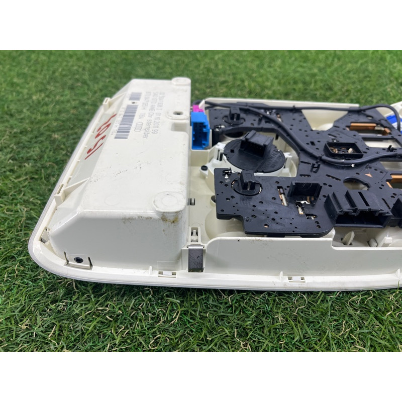 Плафон салона (салон) AUDI A4 B8 2012 2.0 CAEB 8T0947140T64