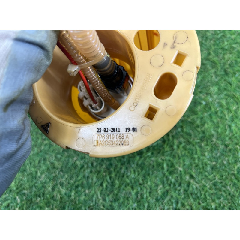 Топливный насос (топливная система) Volkswagen Touareg NF 2011 3.0 TDI 7P6919088B