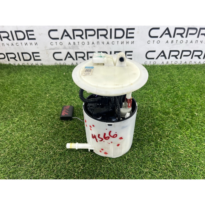 Топливный насос (топливная система) Jeep Grand Cherokee WK2 2017 3.6 68304617AA