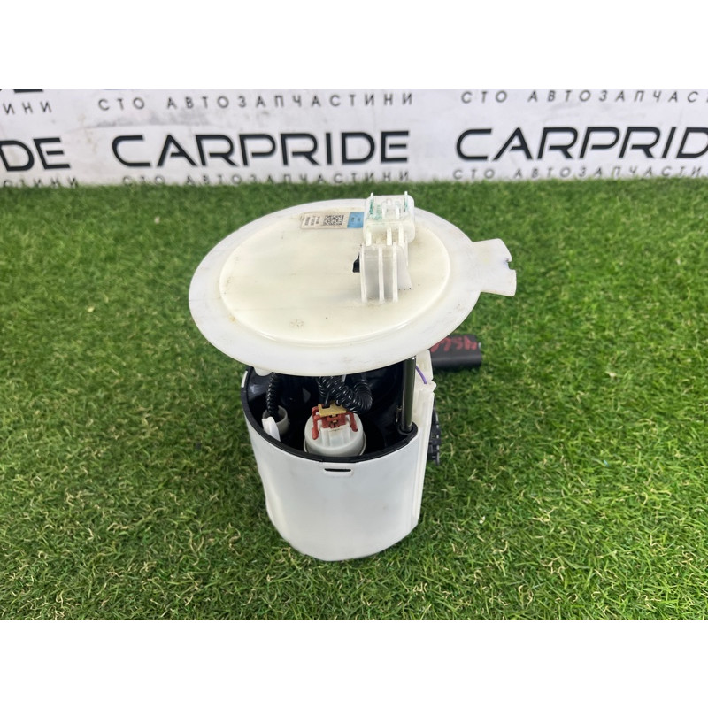 Топливный насос (топливная система) Jeep Grand Cherokee WK2 2017 3.6 68304617AA