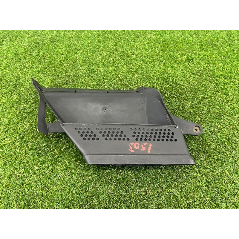 Воздухозаборник (впускная система) AUDI A4 B8 2012 2.0 CAEB 8K0129617