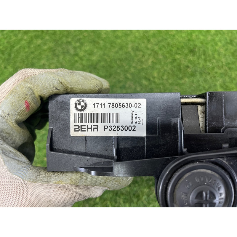 Радиатор охлаждения дополнительный (система охлаждения) BMW 7-series F02 2011 4.4 N63 17117805630