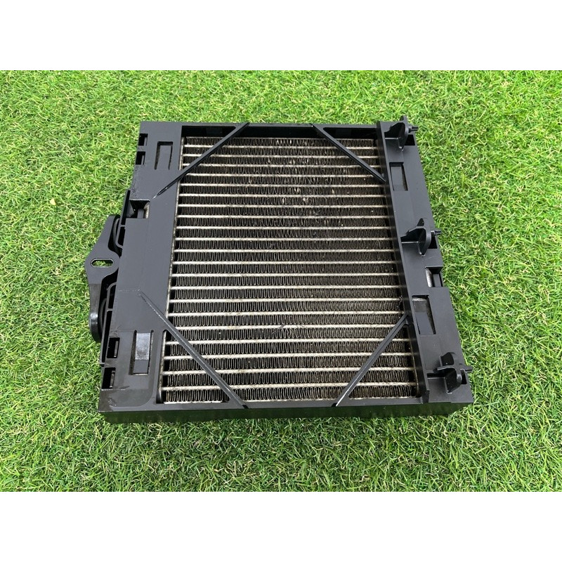 Радиатор масляный (система охлаждения) BMW 7-series F02 2011 4.4 N63 17217572542