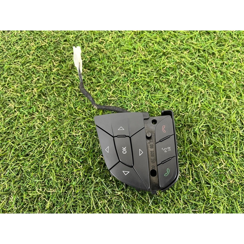 Кнопки руля (электрика / кнопки) Jeep Grand Cherokee WK2 2014 3.0 Diesel EXF 68159639AC