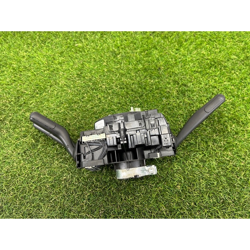 Блок подрулевых переключателей (электрика) Volkswagen Touareg NF 2013 3.6 4H0953568HZ01