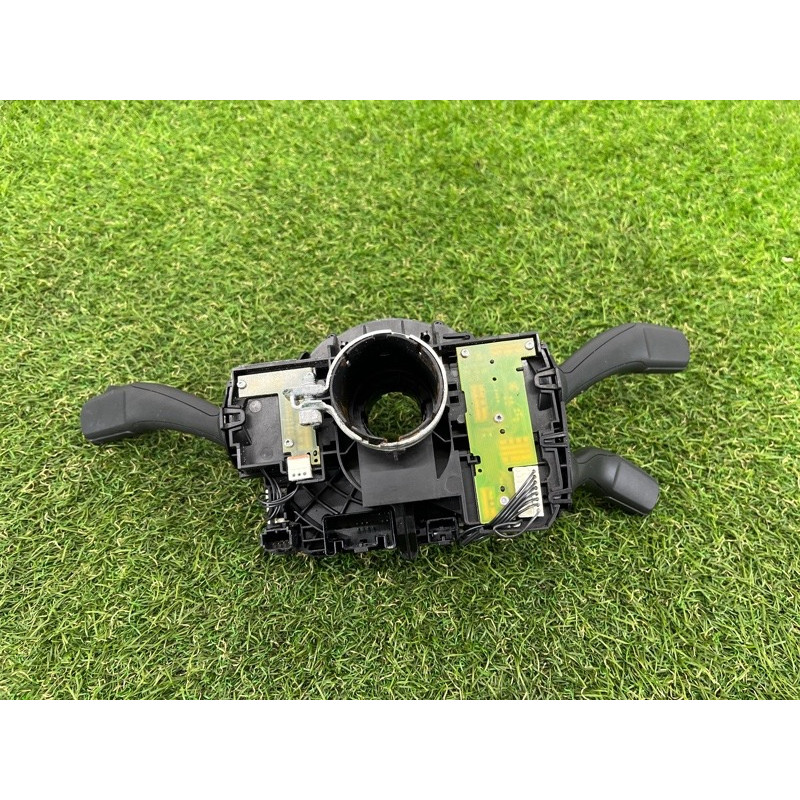 Блок подрулевых переключателей (электрика) Volkswagen Touareg NF 2013 3.6 4H0953568HZ01