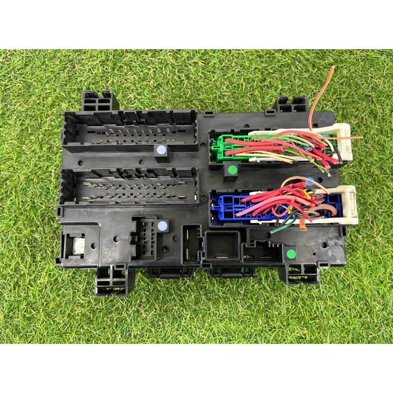 Блок предохранителей (электрика) Jeep Grand Cherokee WK2 2017 68251626AC