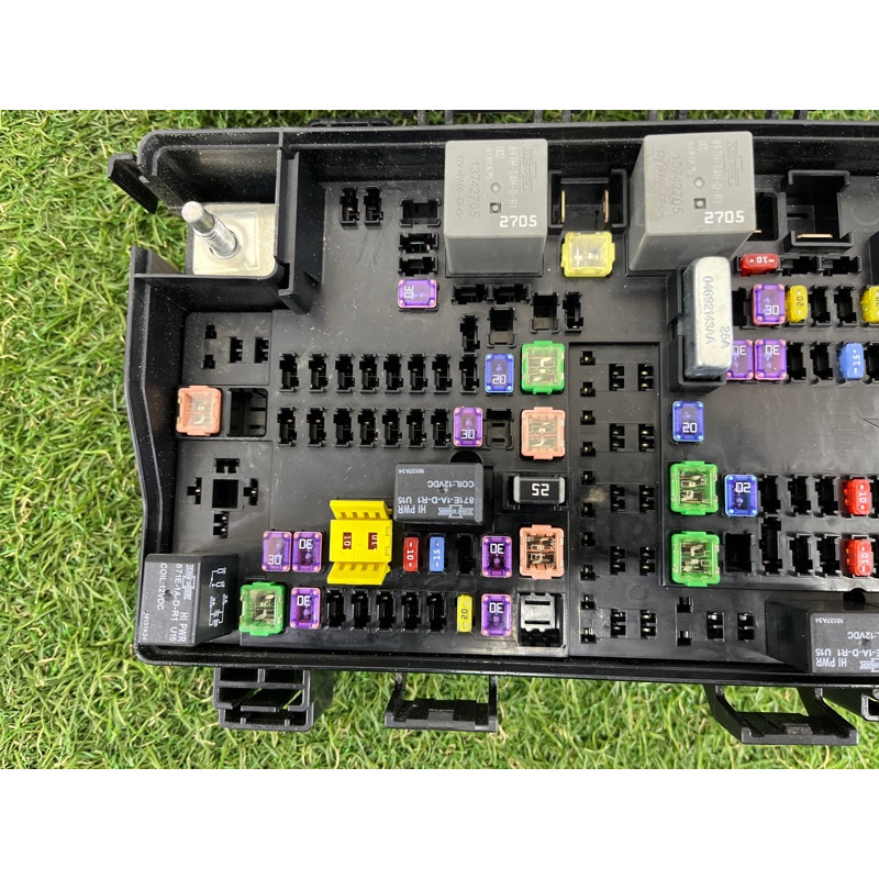 Блок предохранителей (электрика) Jeep Grand Cherokee WK2 2017 68251626AC