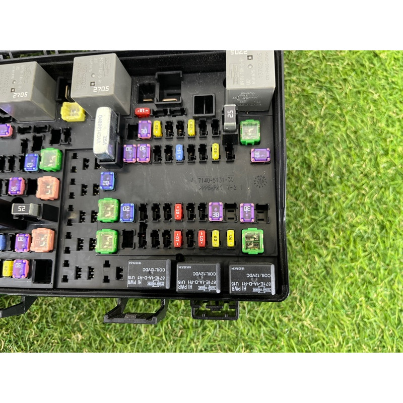 Блок предохранителей (электрика) Jeep Grand Cherokee WK2 2017 68251626AC