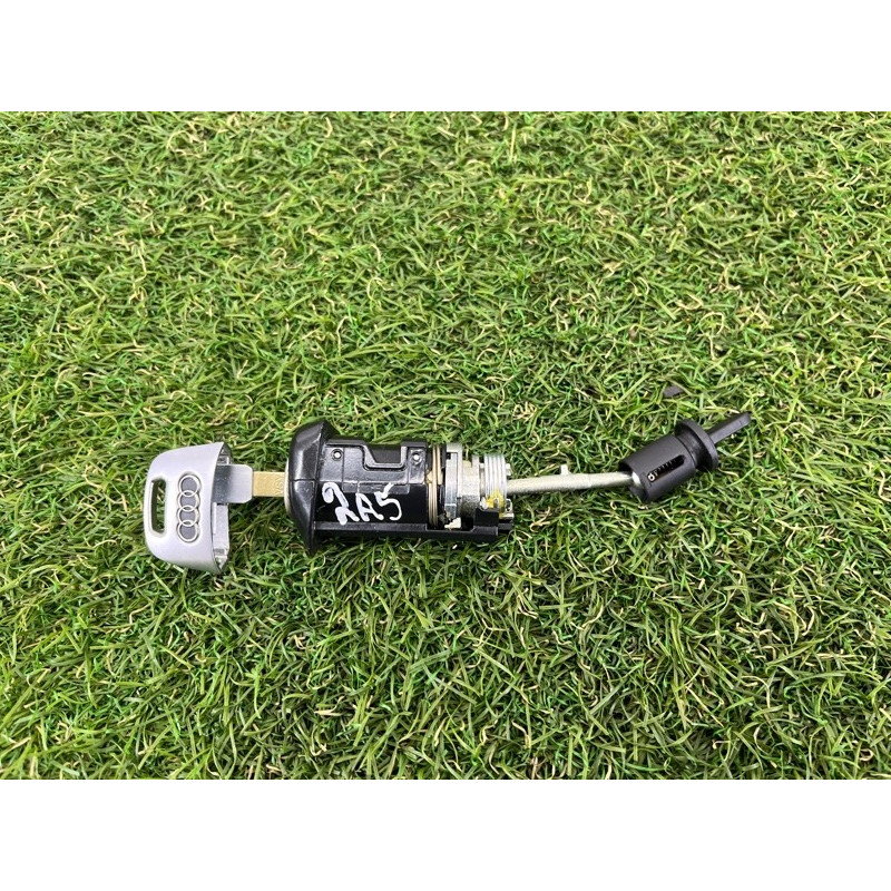 Личинка замка двери с ключом (кузов и элементы) AUDI A5 F5 2020 2.0 CYMC 107837167FM