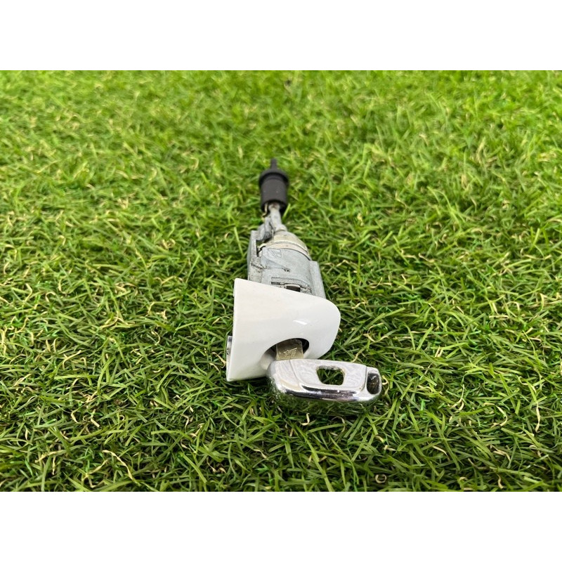 Личинка замка двери с ключом (кузов и элементы) AUDI Q5 8R 2012 3.2 CALB 107837167BH