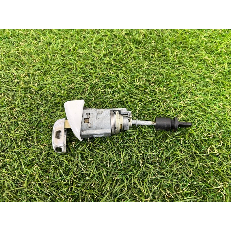 Личинка замка двери с ключом (кузов и элементы) AUDI Q5 8R 2012 3.2 CALB 107837167BH